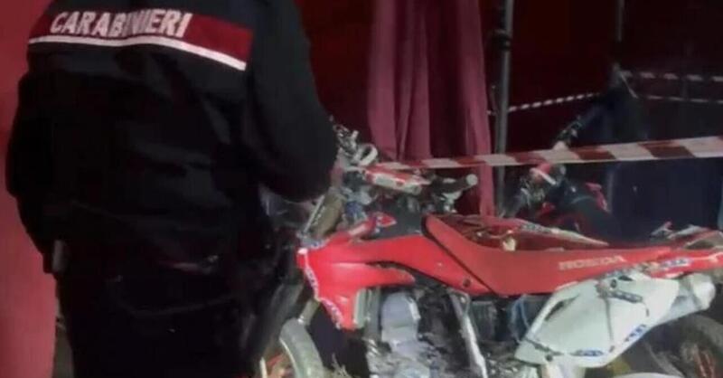 Napoli, scontro tra moto al circo: morto uno stuntman