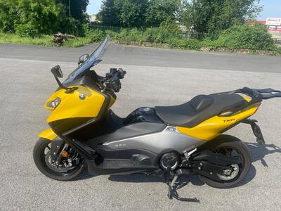 Yamaha T-Max 560 (2022 - 24) usata