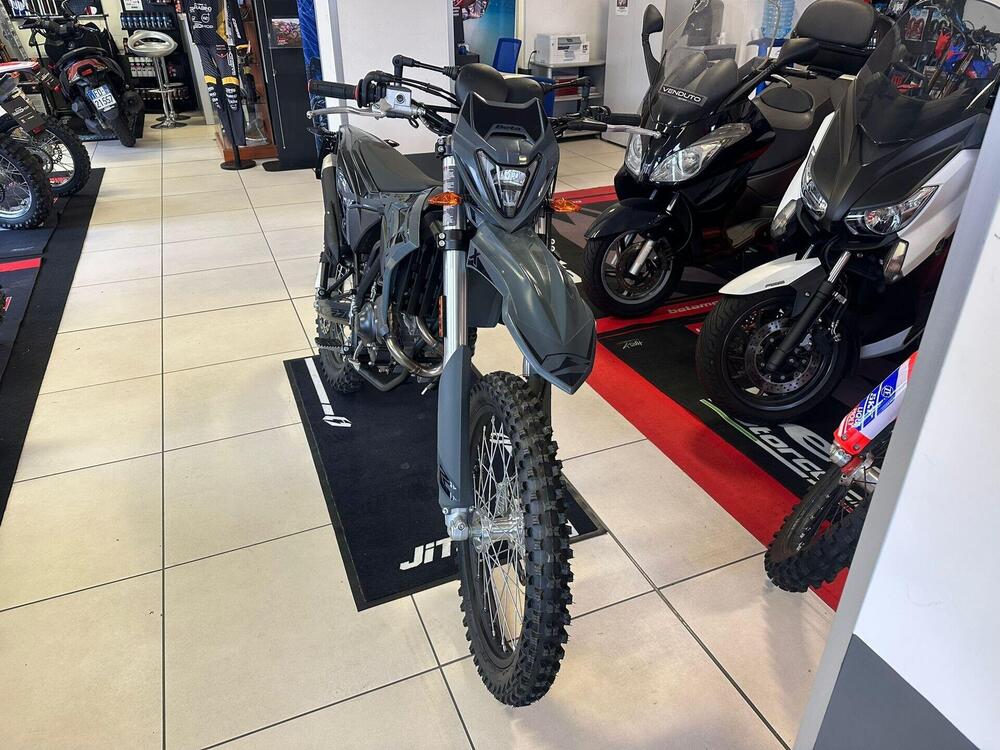 Betamotor RR 125 4T Enduro T - X Special Edition (2025 - 26) (8)