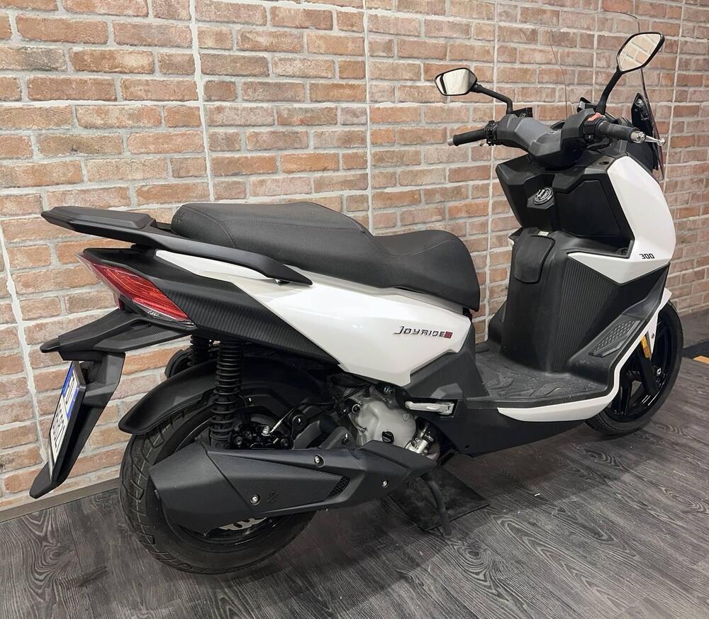 Sym Joyride 300 (2022 - 24) (18)