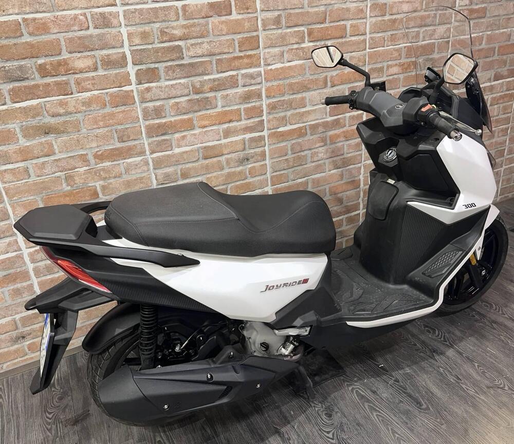 Sym Joyride 300 (2022 - 24) (19)