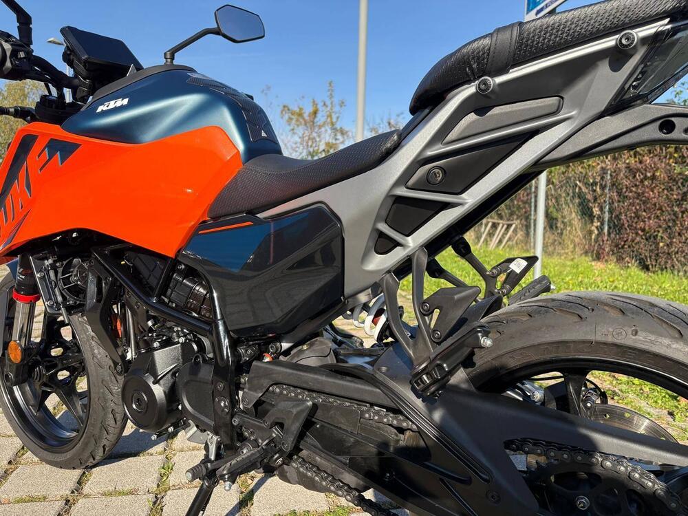 KTM 125 Duke (2024 - 25) (3)