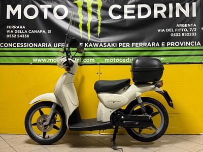 Aprilia Scarabeo 50 2t (2008 - 17) usata