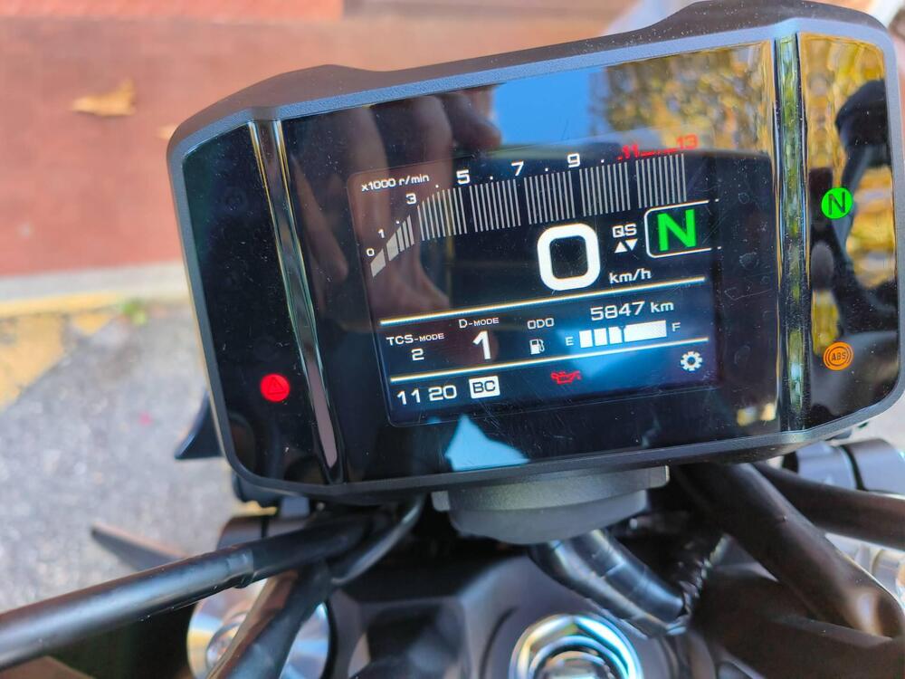 Yamaha MT-09 (2021 - 23) (4)