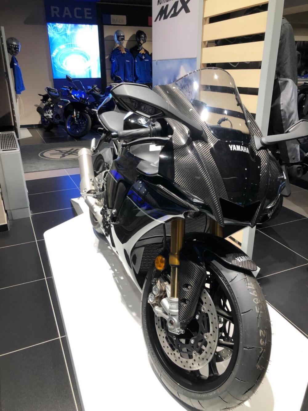 Yamaha YZF R1M (2020 - 25)