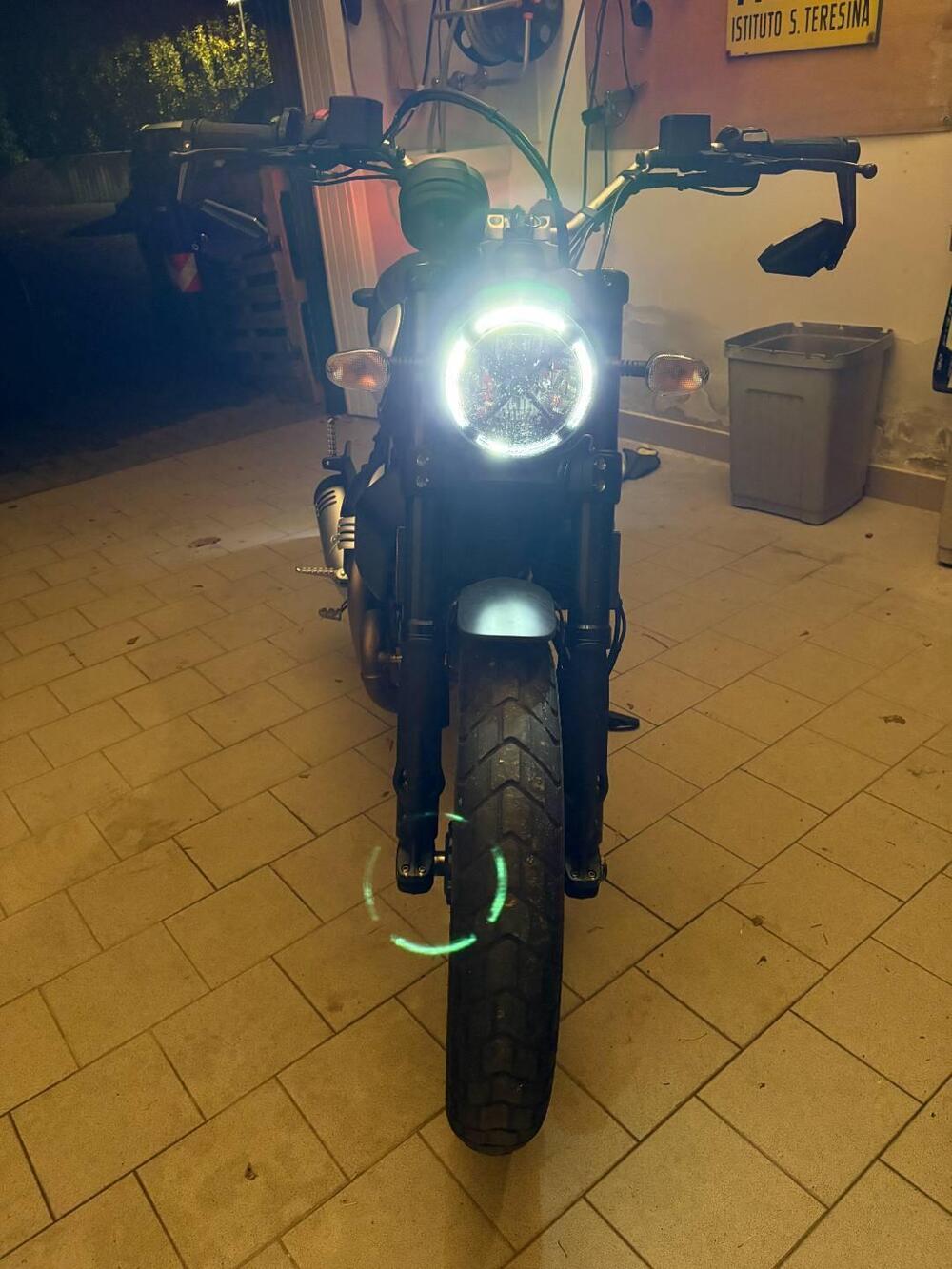 Ducati Scrambler 800 Icon Dark (2021 - 22) (3)