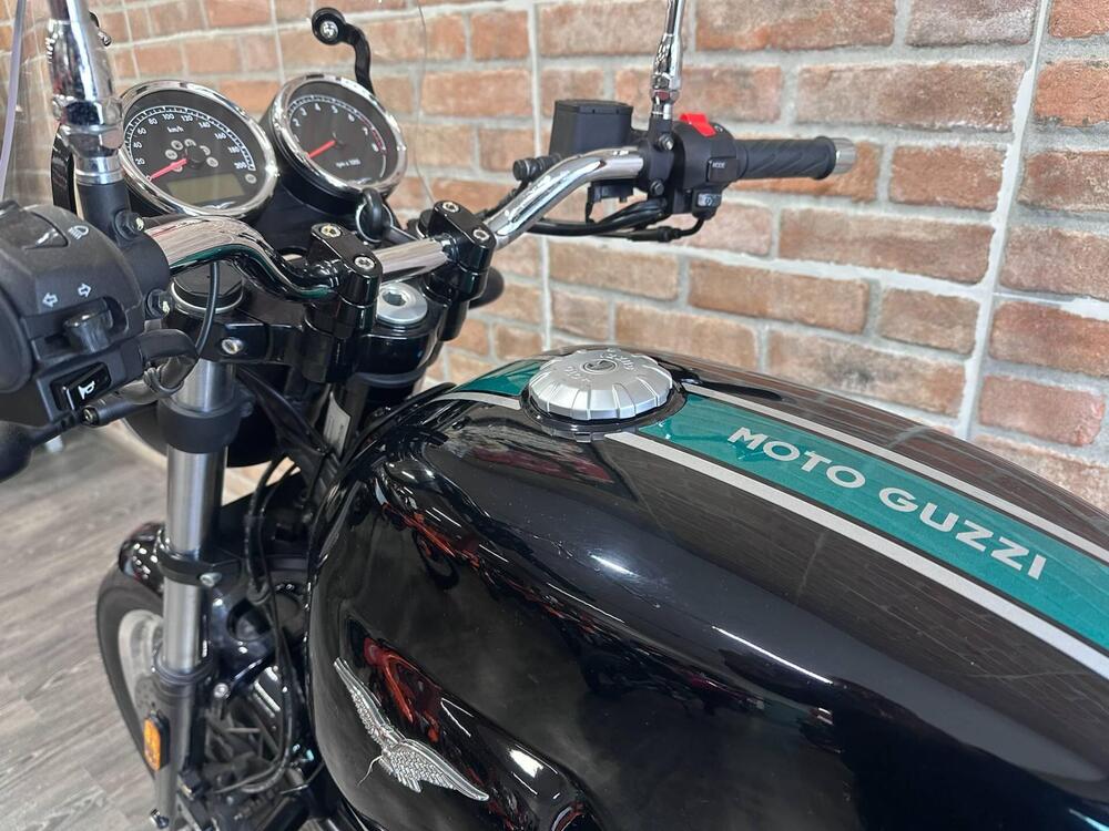 Moto Guzzi V7 III Special (2017 - 20) (19)