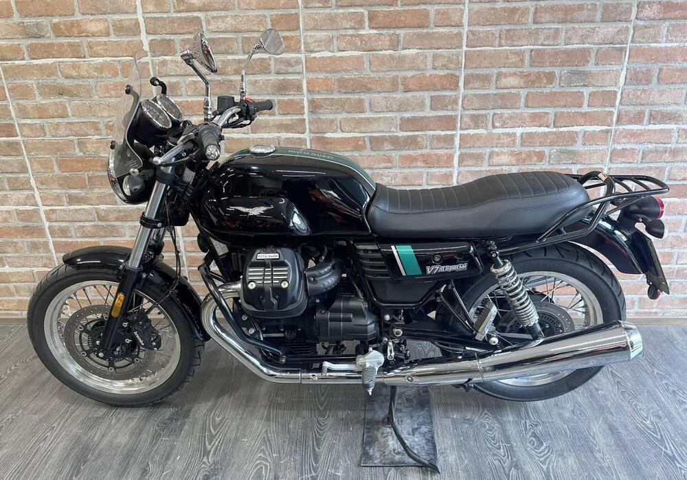 Moto Guzzi V7 III Special (2017 - 20) (18)