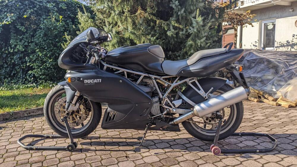 Ducati Sport 750 I.E. (2)