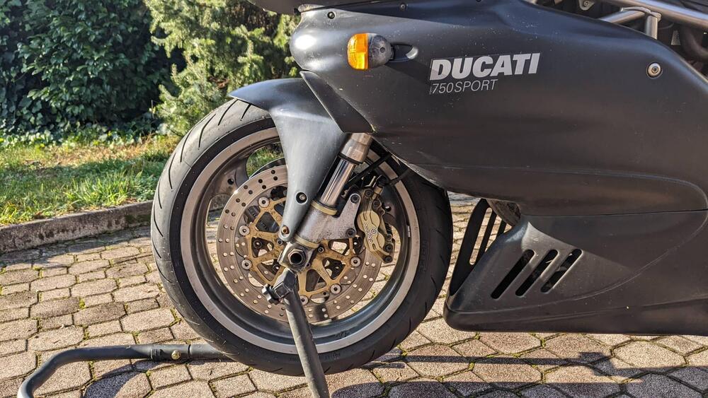 Ducati Sport 750 I.E. (9)