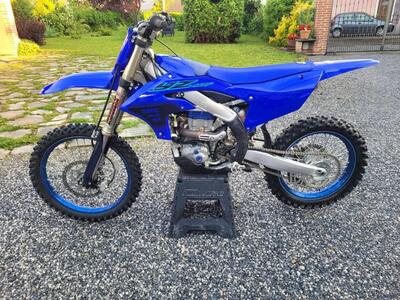 Yamaha YZ 450 F (2024) usata