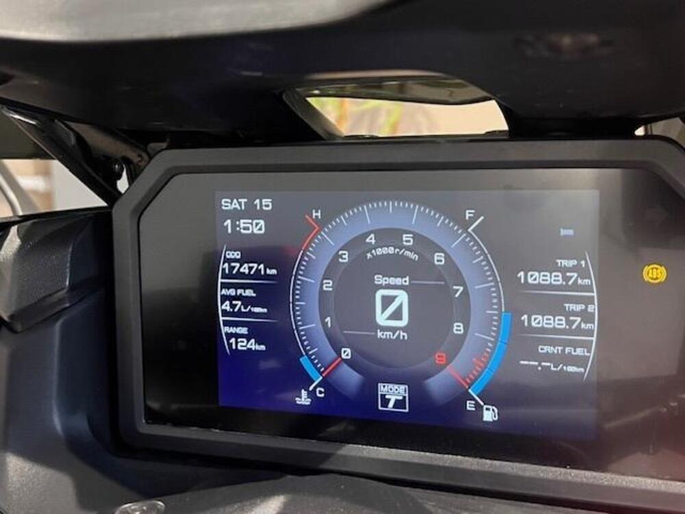 Yamaha T-Max 560 (2022 - 24) (3)