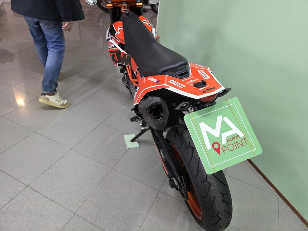 KTM 690 SMC R (2012 -17) (10)