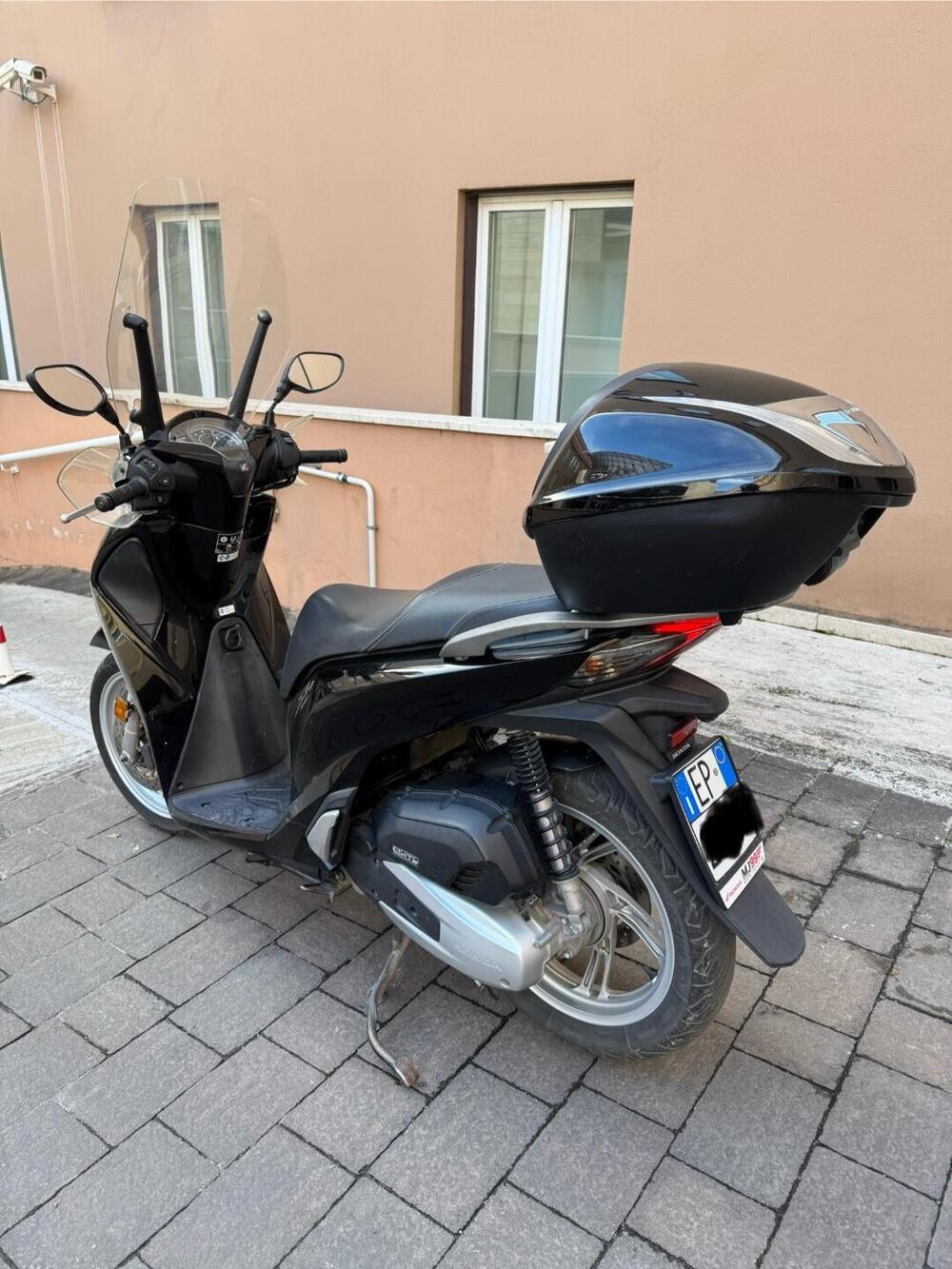 Honda SH 150 i (2017 - 19) (4)