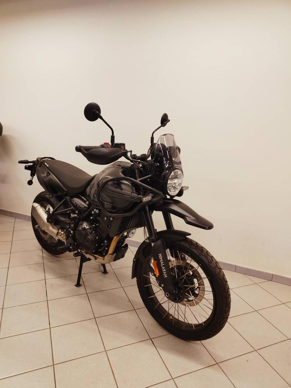 Royal Enfield Himalayan 450 Mana Black (2026) (3)