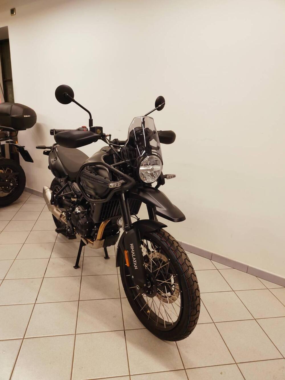 Royal Enfield Himalayan 450 Mana Black (2026) (4)