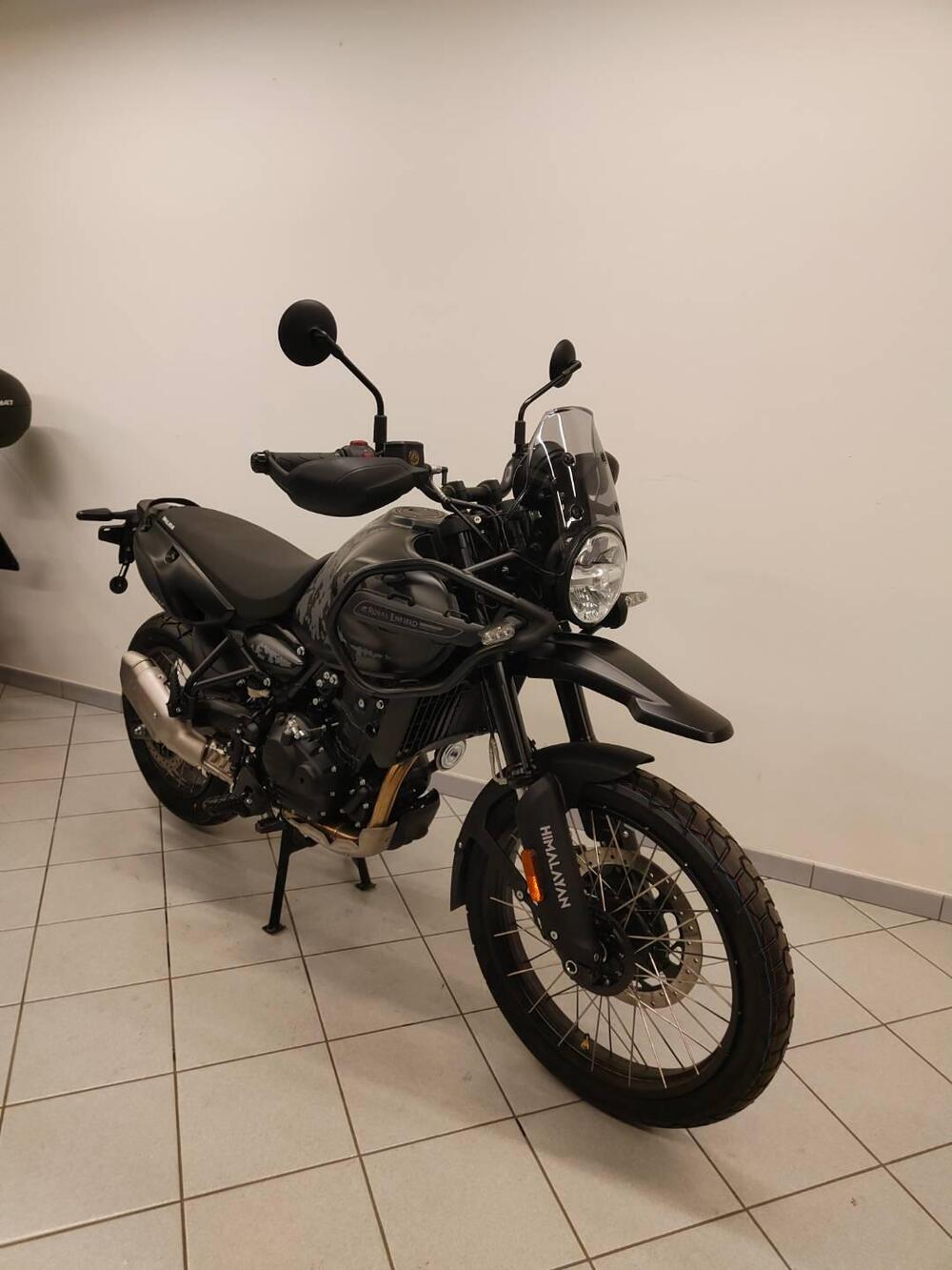 Royal Enfield Himalayan 450 Mana Black (2026) (12)