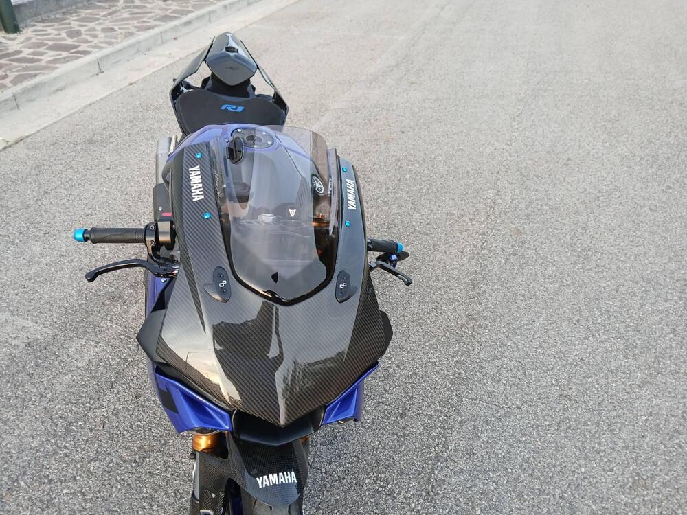 Yamaha YZF R1 (2017 - 19) (6)
