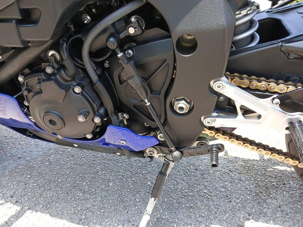 Yamaha YZF R1 (2017 - 19) (13)