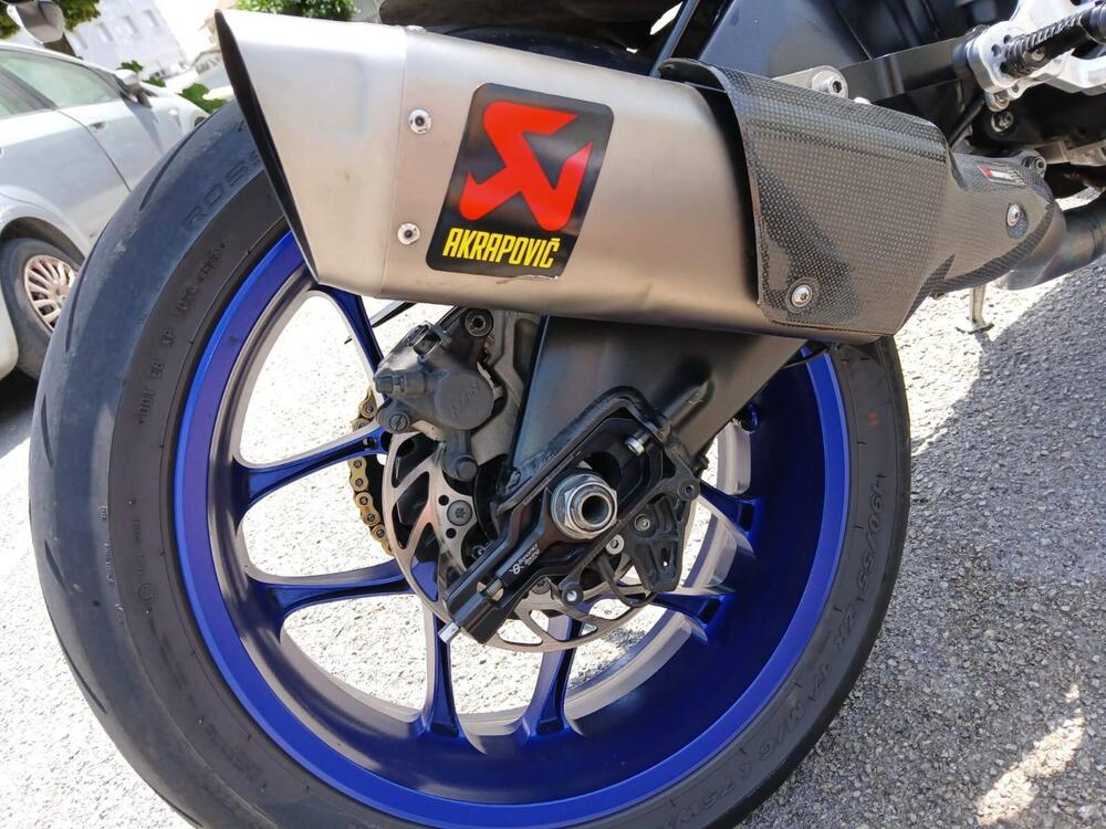 Yamaha YZF R1 (2017 - 19) (15)