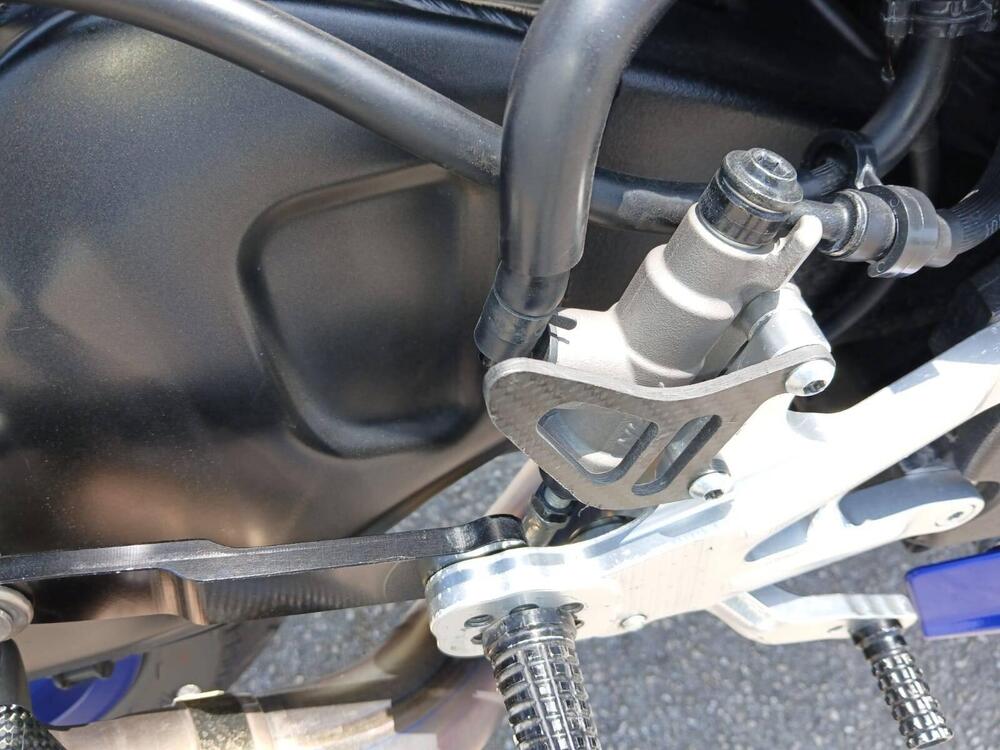 Yamaha YZF R1 (2017 - 19) (18)