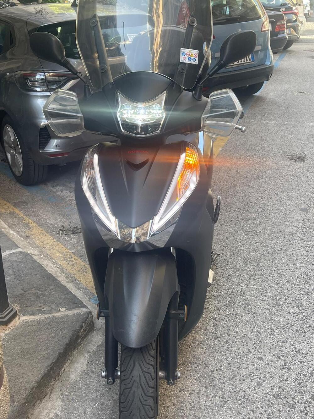 Honda SH 300 i Sport ABS (2018 - 20) (8)