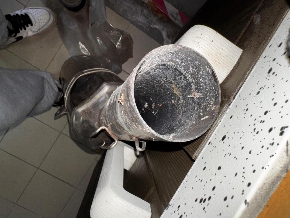 Scarico originale aprilia RSV 1000 2023 (5)