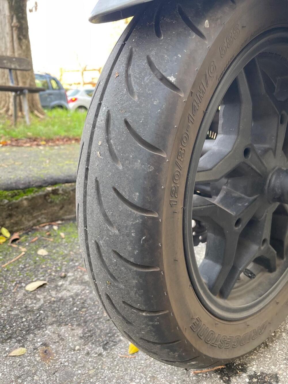 Kymco X-Town 300i ABS (2016 - 20) (6)