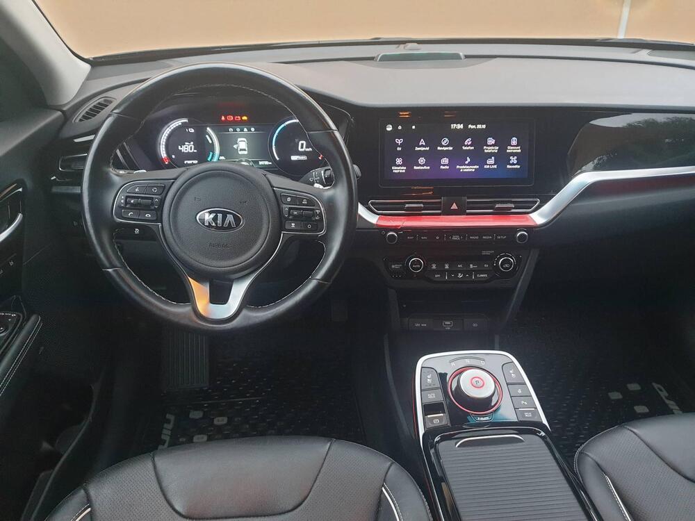 Kia e-Niro usata a Trieste (13)