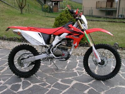 Honda CRF 250 R (2007) usata