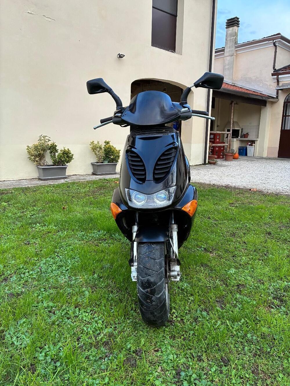 Aprilia SR 50 Racing (1997 - 99) (2)