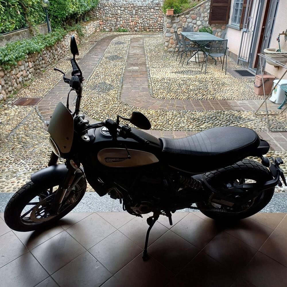 Ducati Scrambler 800 Icon Dark (2021 - 22) (3)