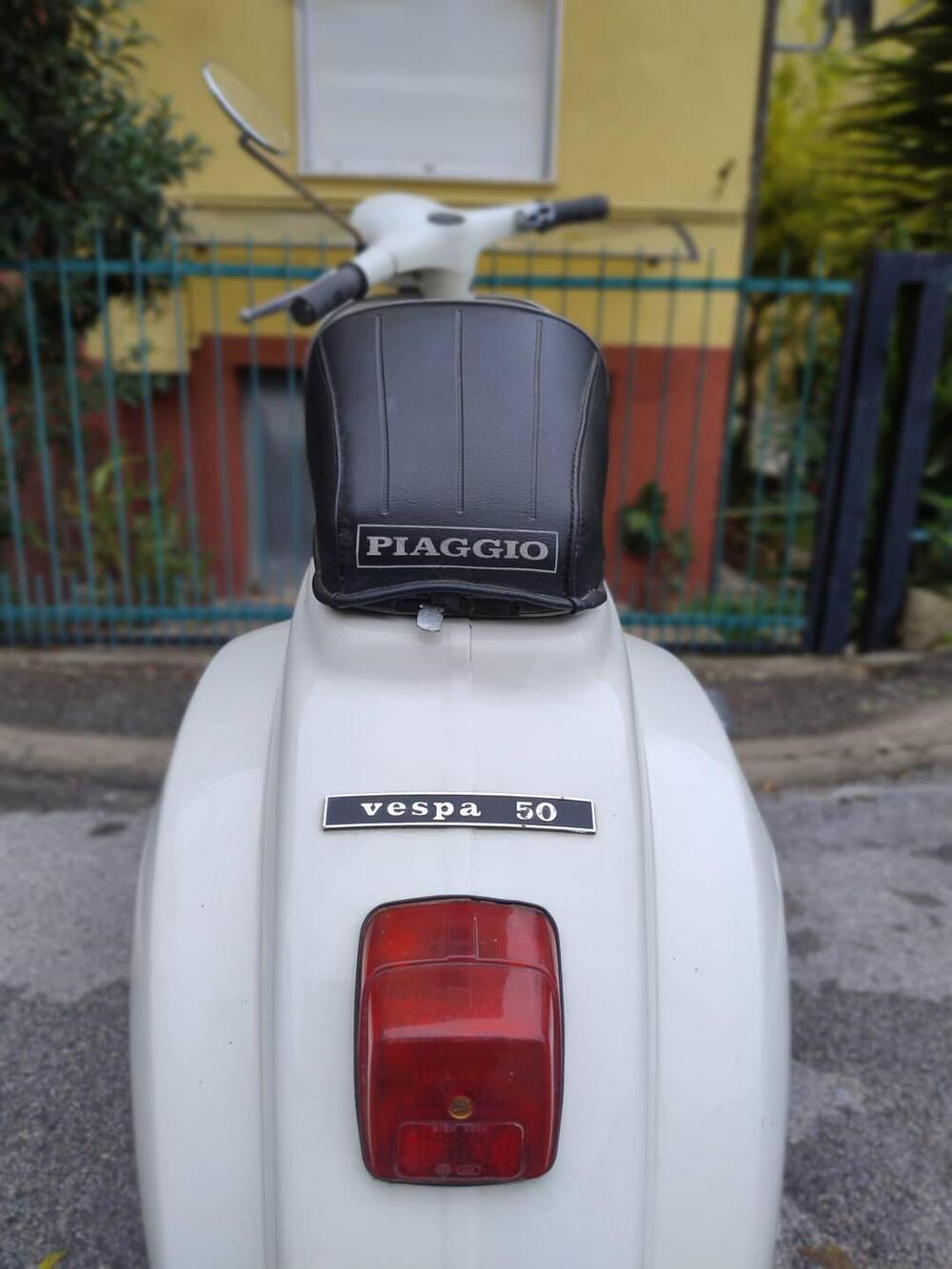 Piaggio Vespa Primavera 50 (6)