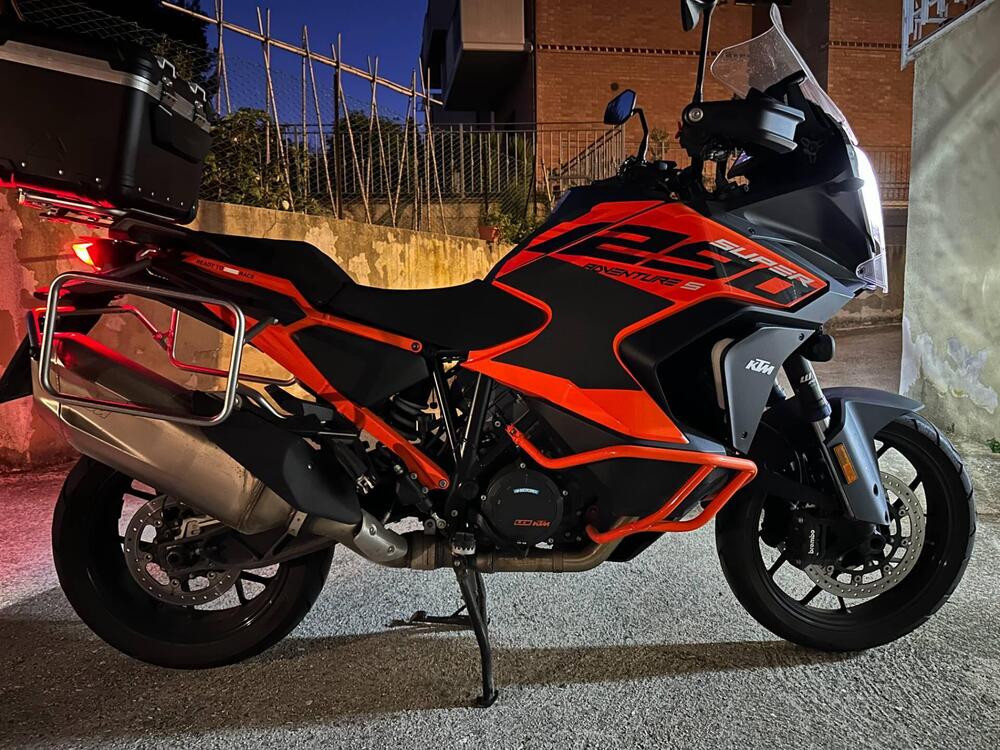 KTM 1290 Super Adventure S (2022 - 25) (4)