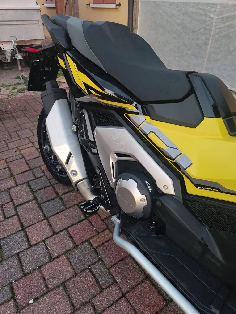 Honda X-ADV 750 Adventure (2025 - 26) (2)