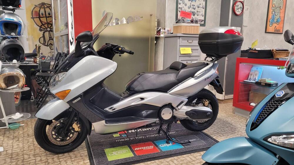 Yamaha T-Max 500 (2004 - 07) (3)