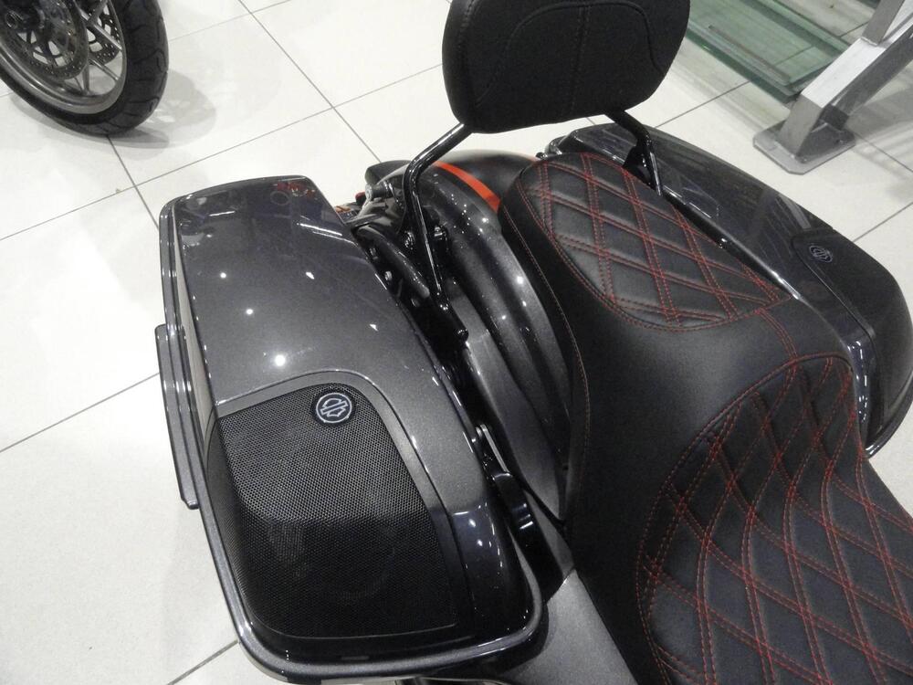 Harley-Davidson 117 Street Glide (2018 - 20) - FLHXSE (6)