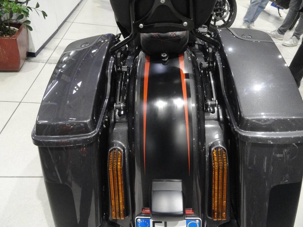 Harley-Davidson 117 Street Glide (2018 - 20) - FLHXSE (8)