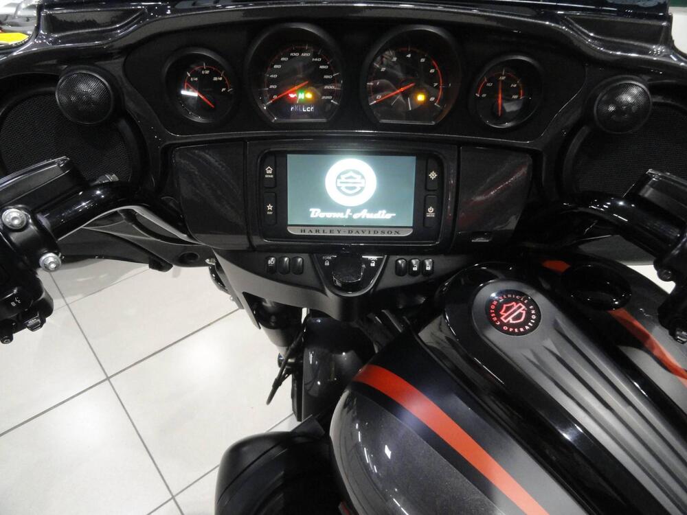 Harley-Davidson 117 Street Glide (2018 - 20) - FLHXSE (20)