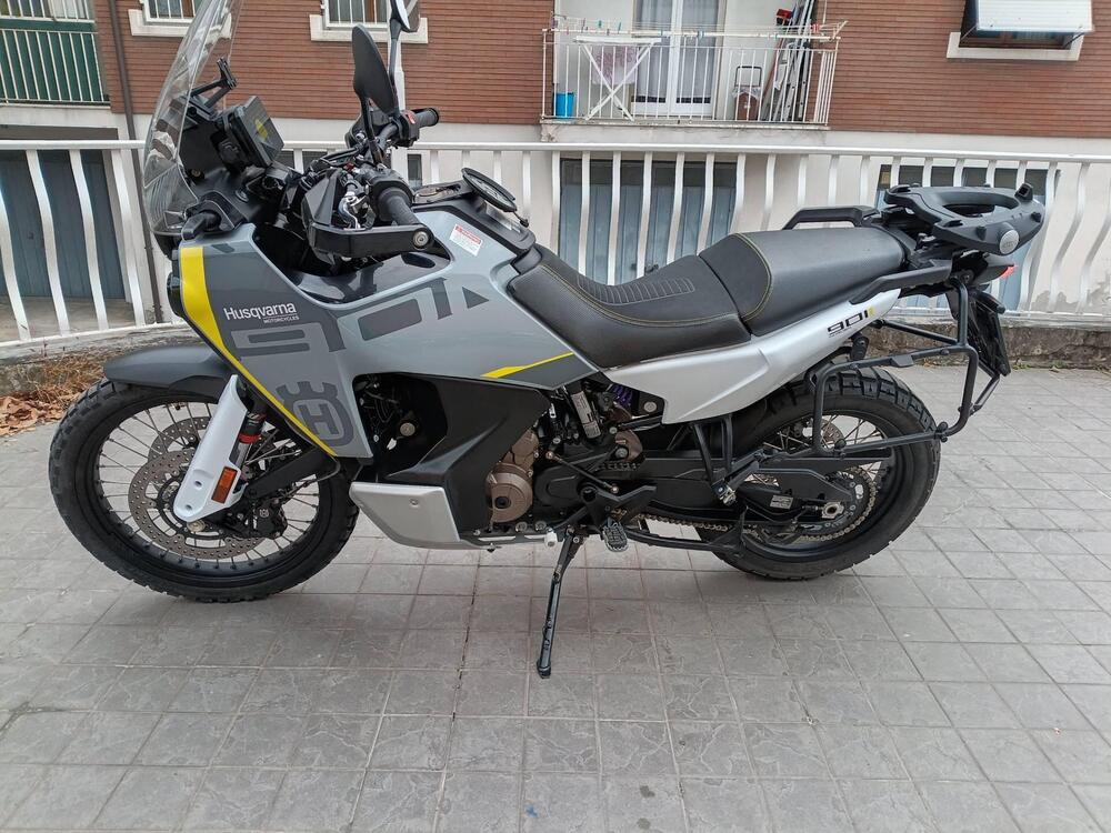 Husqvarna Norden 901 (2022 - 26) (2)