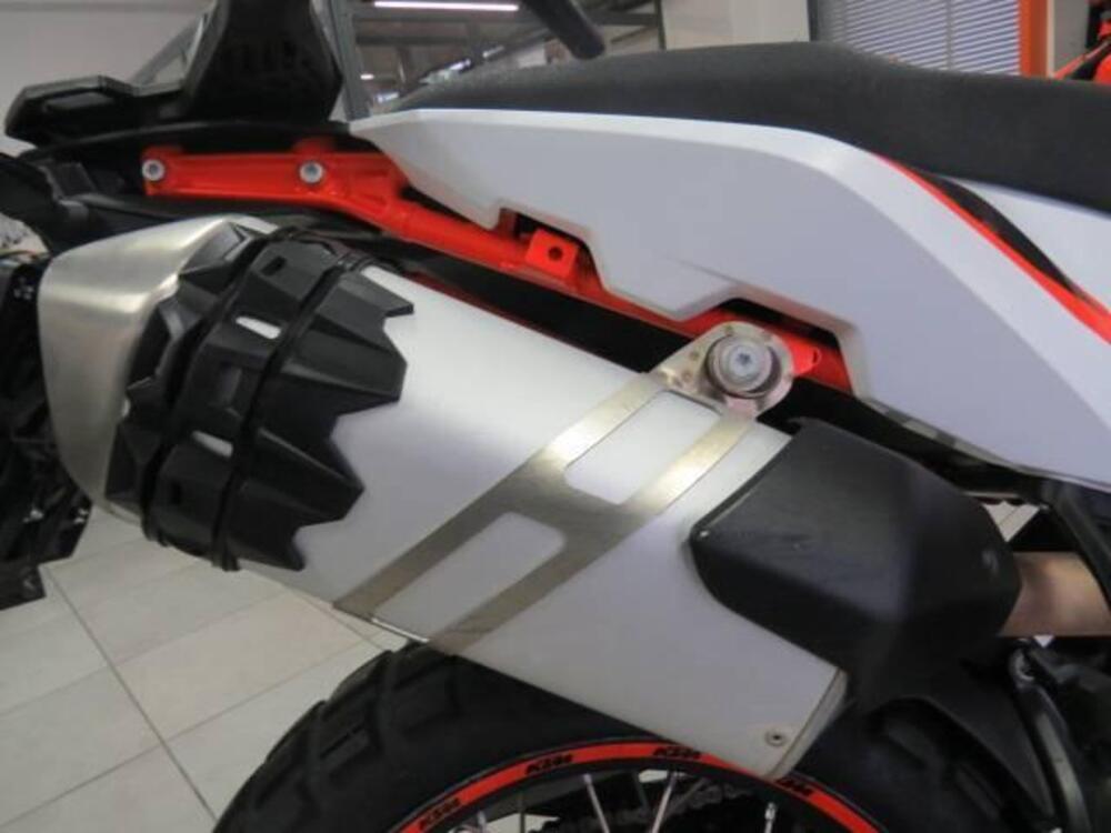 KTM 890 Adventure R (2021) (4)