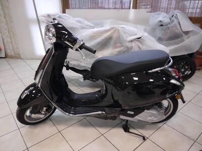 Vespa Primavera 125 (2024 - 25) usata