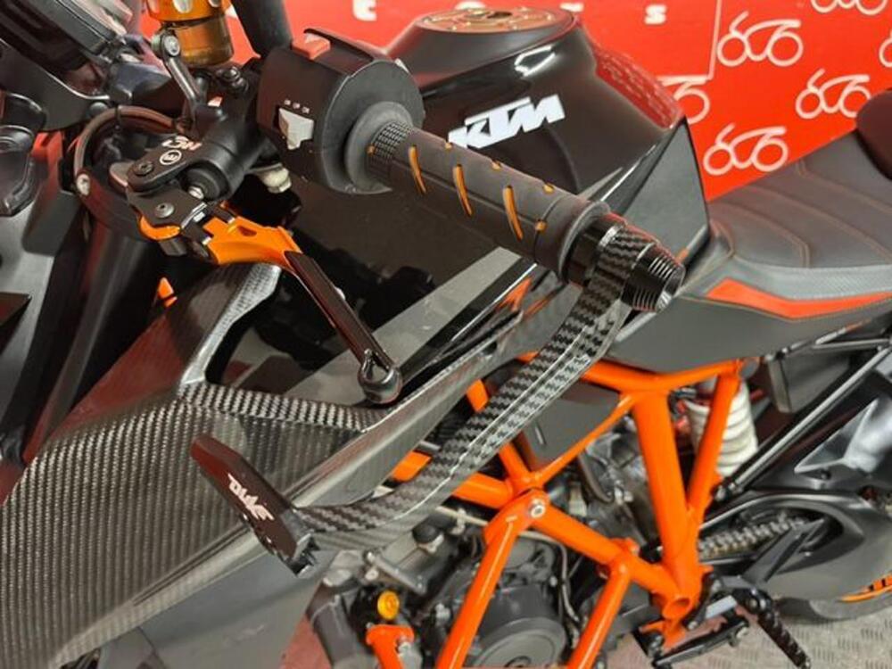 KTM 1290 Super Duke R ABS (2014 - 16) (2)