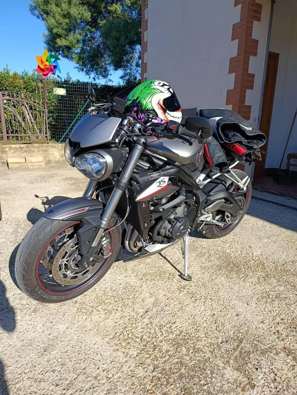 Triumph Street Triple RS (2017 - 19) (2)