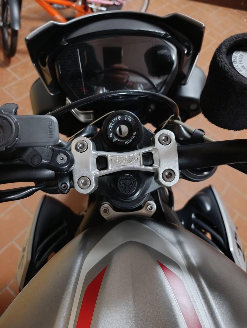 Triumph Street Triple RS (2017 - 19) (8)