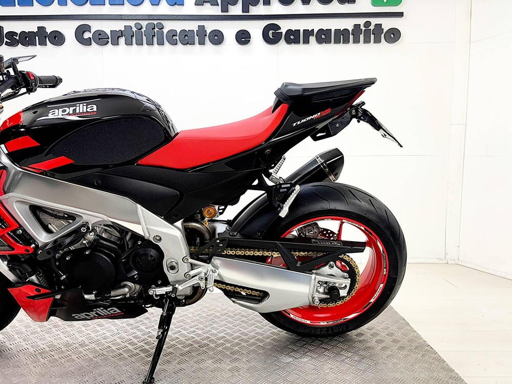 Aprilia Tuono V4 Factory (2021 - 24) (17)