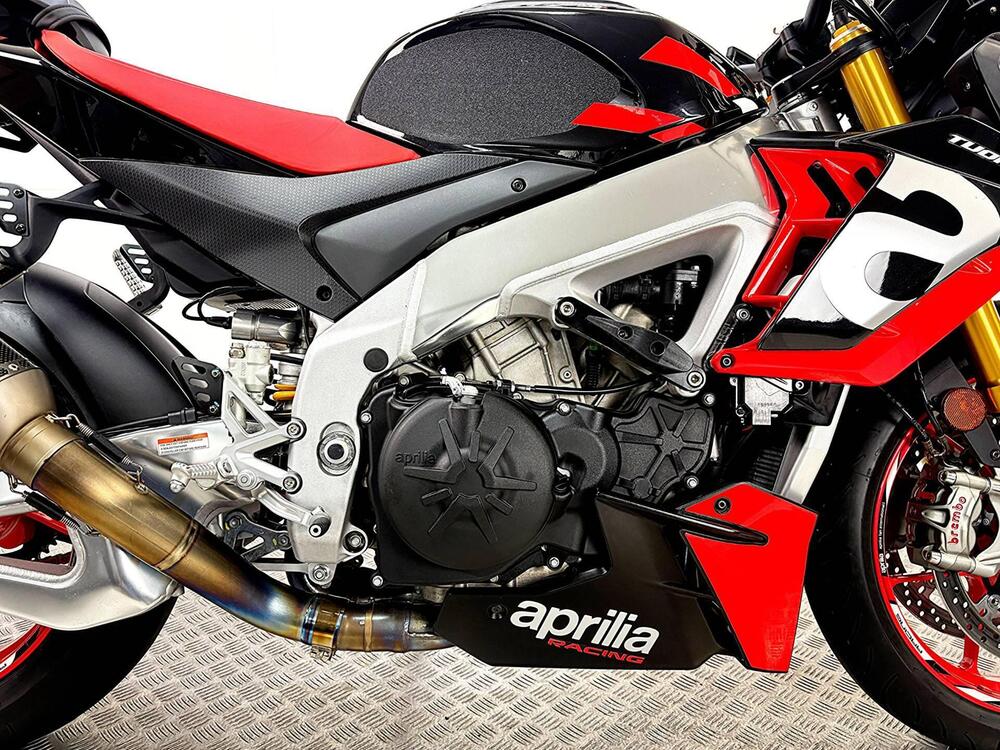 Aprilia Tuono V4 Factory (2021 - 24) (8)