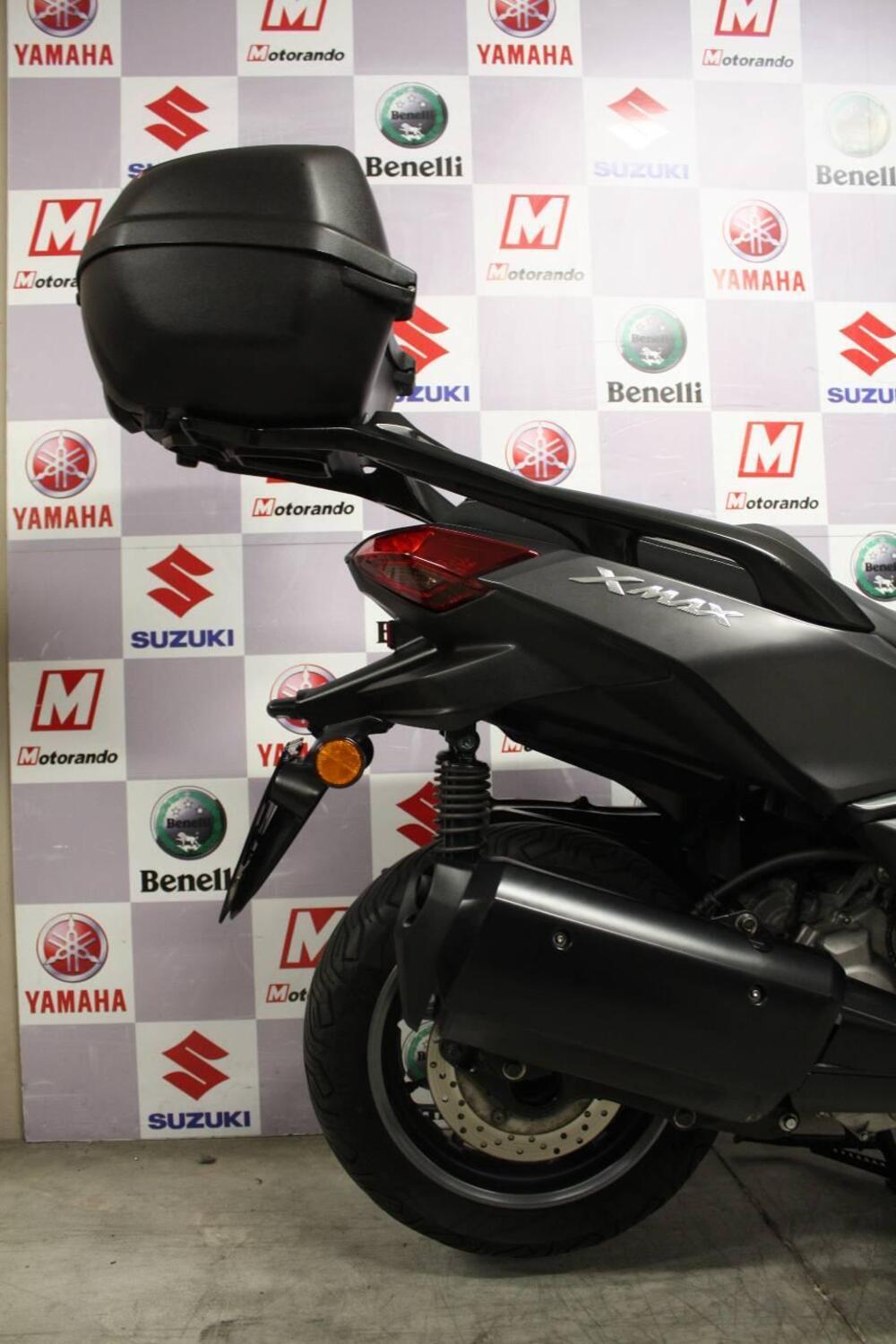 Yamaha X-Max 300 (2021 - 24) (4)