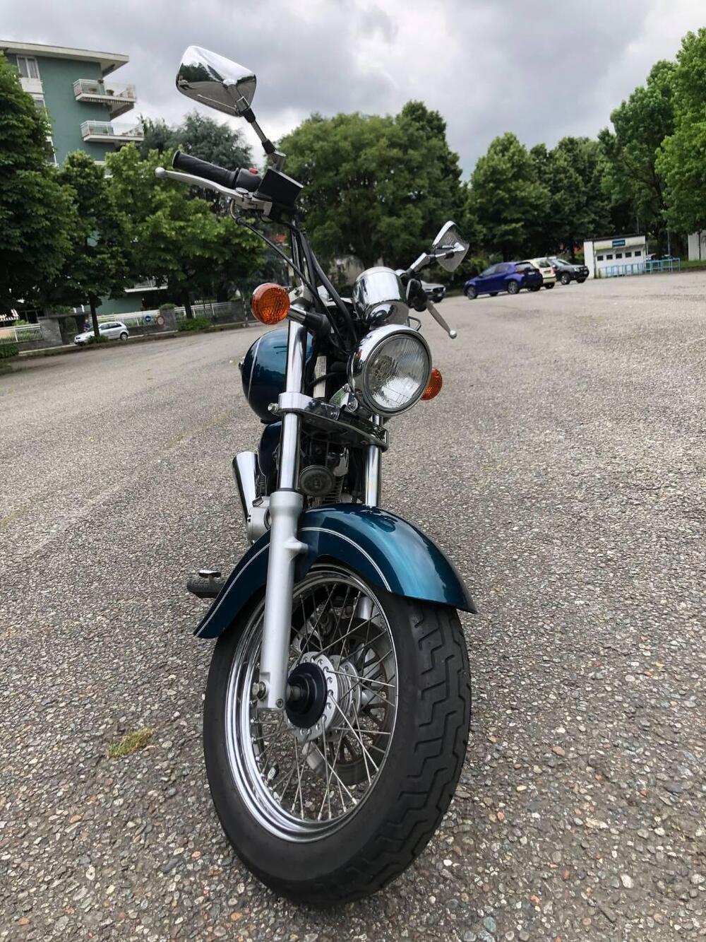 Suzuki Marauder GZ 125 (1998 - 03) (3)