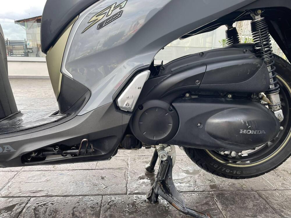Honda SH 300 i ABS (2016 - 20) (4)